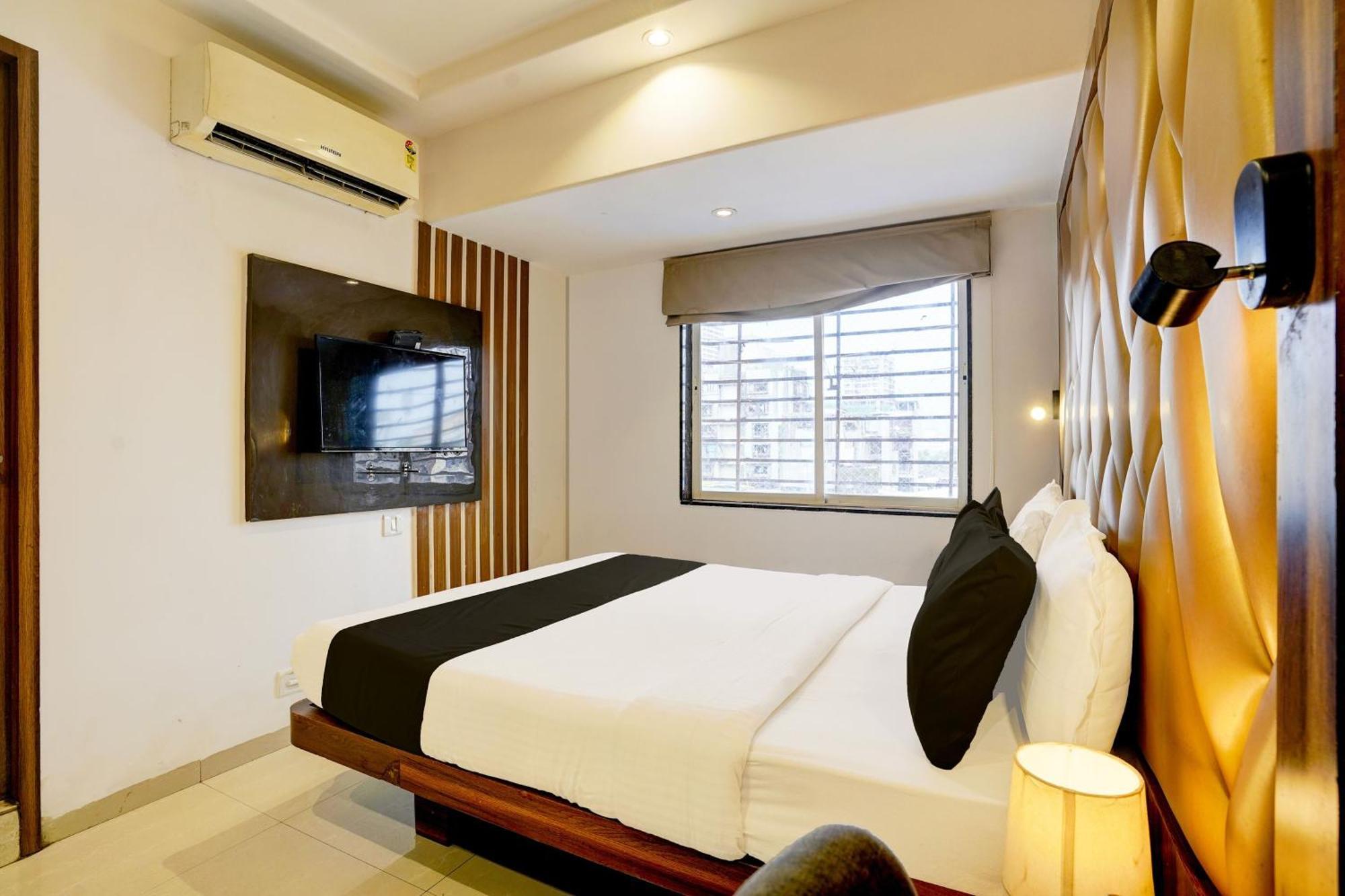 FabHotel Park Palace Mandvi Mumbai Bagian luar foto
