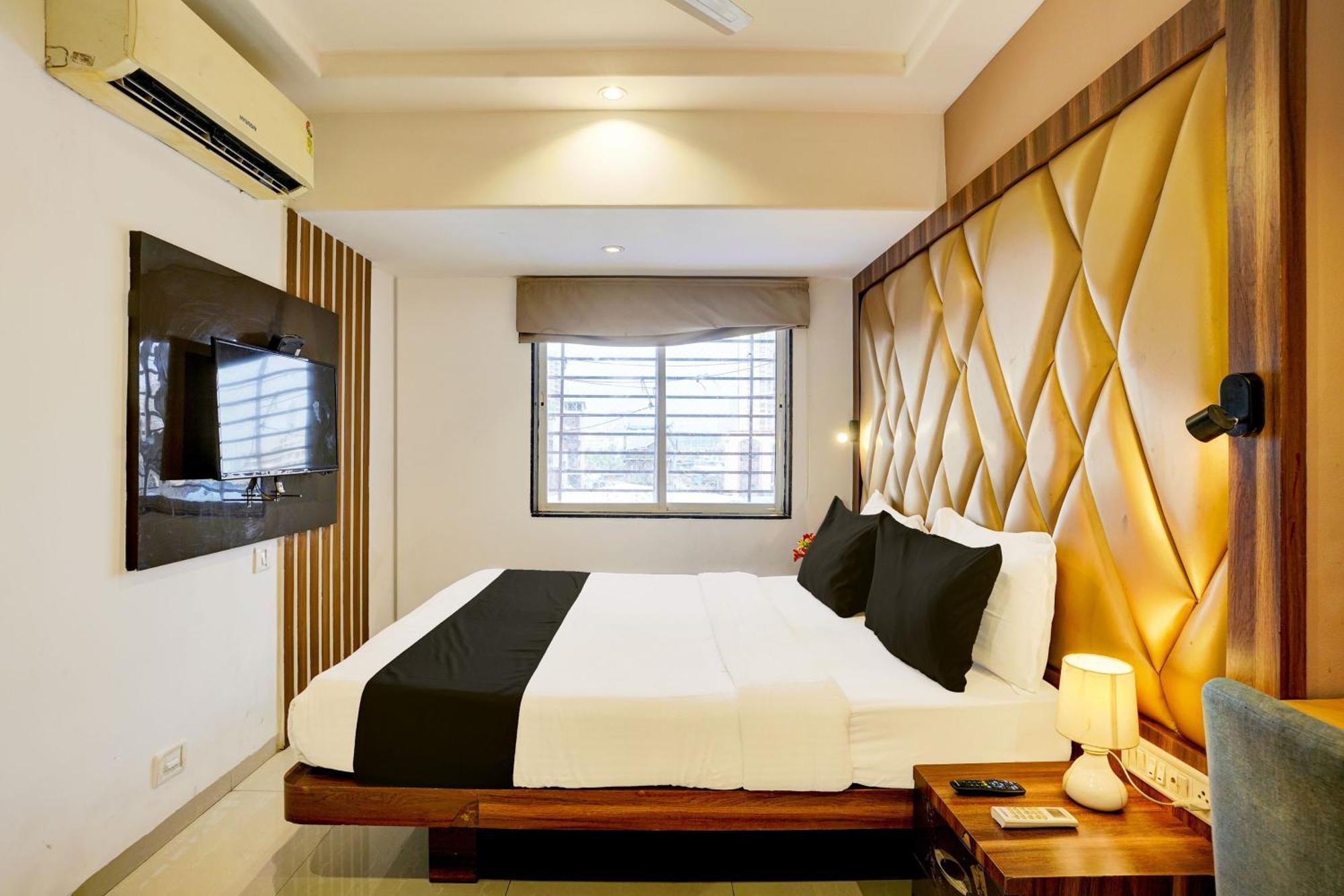 FabHotel Park Palace Mandvi Mumbai Bagian luar foto