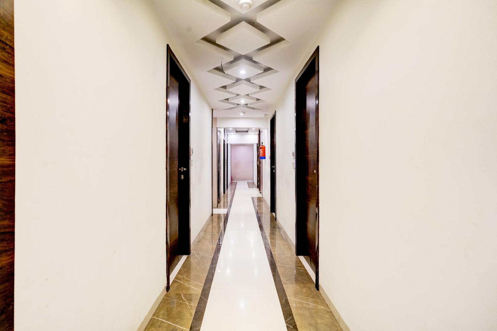 FabHotel Park Palace Mandvi Mumbai Bagian luar foto