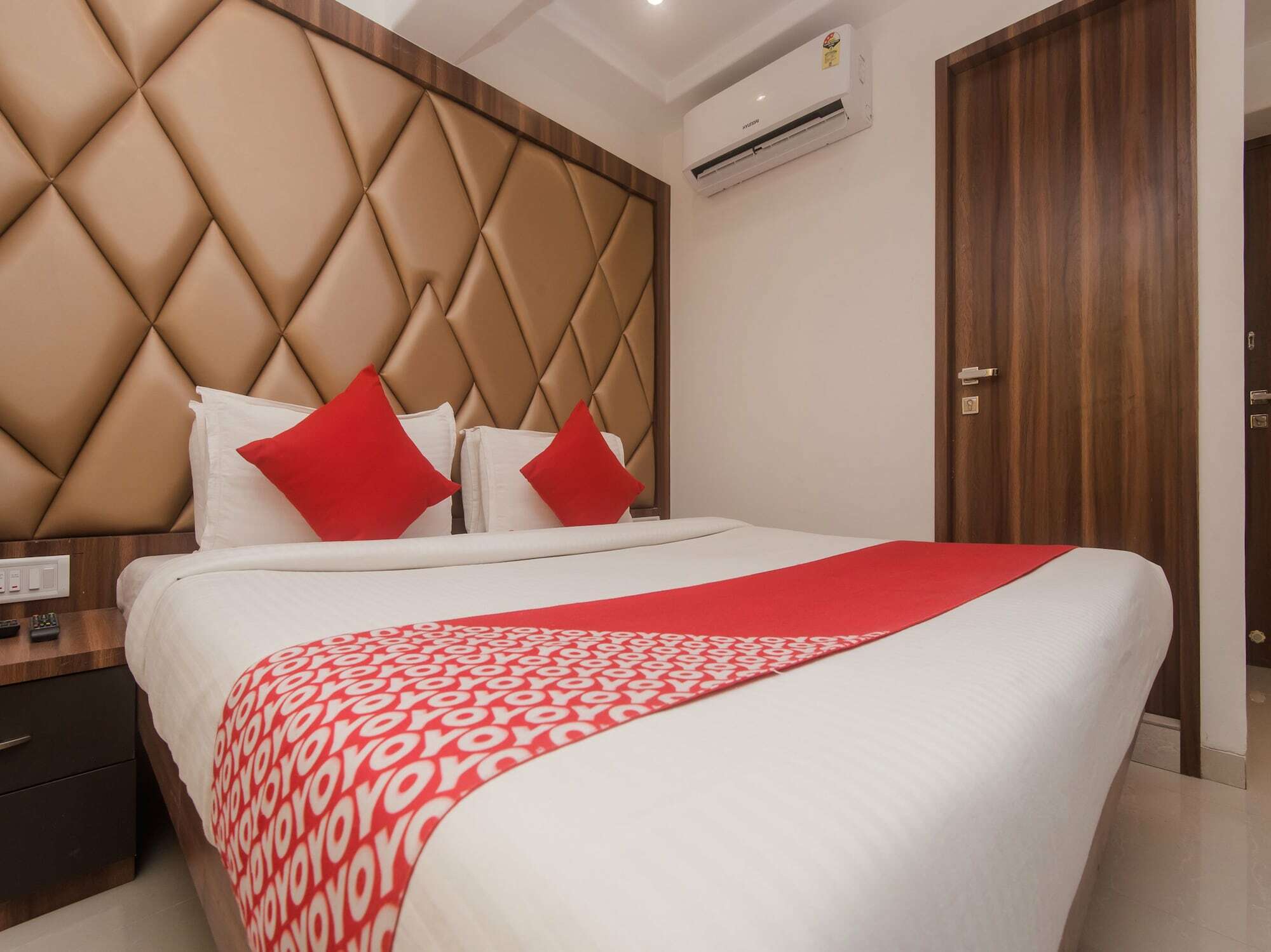 FabHotel Park Palace Mandvi Mumbai Bagian luar foto
