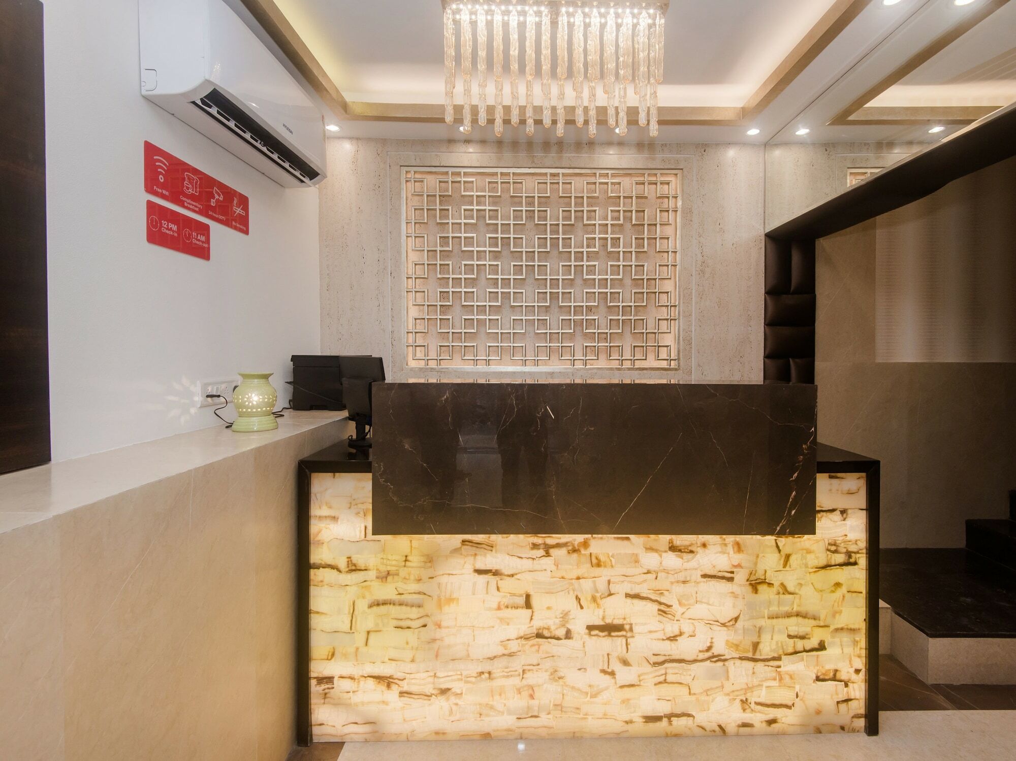 FabHotel Park Palace Mandvi Mumbai Bagian luar foto